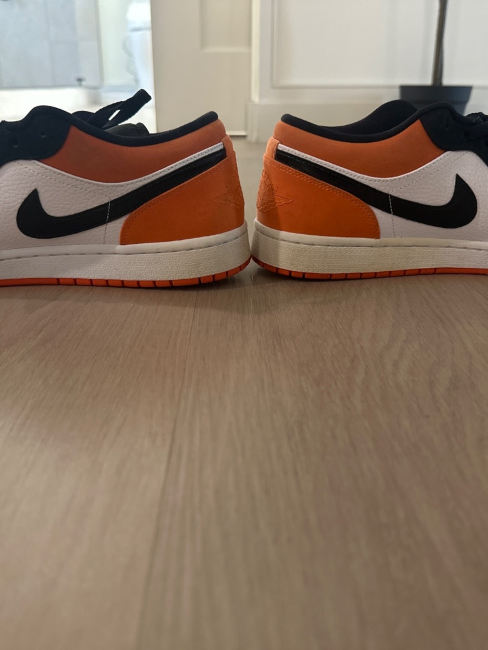 Air Jordan 1 Low - Picture 4 of 4